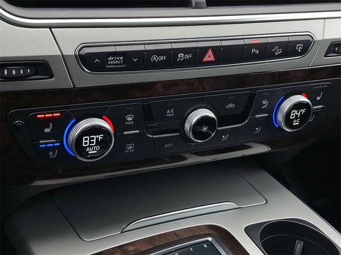 Used 2017 Audi Q7 2.0T Premium Plus w/ Premium Plus Package image 18