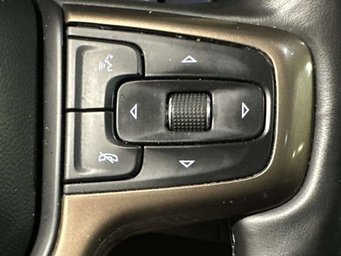 Used 2023 Chevrolet Suburban High Country AWD/4WD image 32