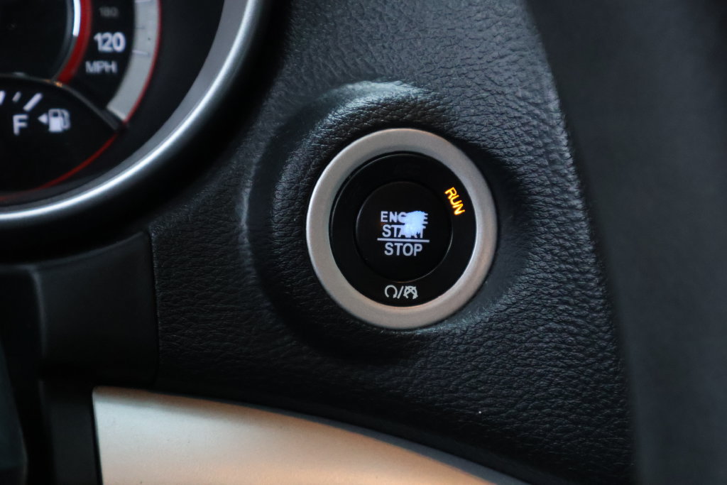 Used 2018 Dodge Journey SXT FWD image 25
