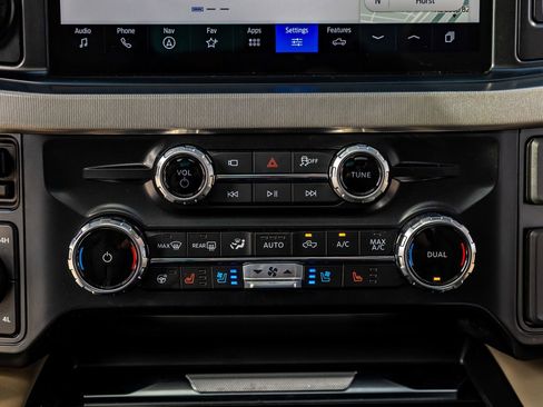 Used 2025 Ford F450 Platinum w/ Platinum Plus Package AWD/4WD image 25