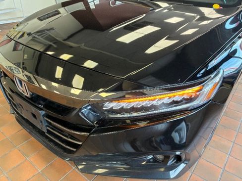 Used 2021 Honda Accord Sport image 9