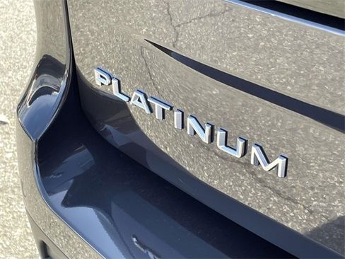 New 2025 Ford Expedition Platinum w/ Driver's Package image 8