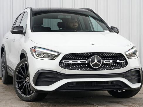 Used 2022 Mercedes-Benz GLA 250 GLA 250 w/ Premium, AMG Line & image 2