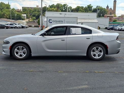 Used 2023 Dodge Charger SXT RWD image 5