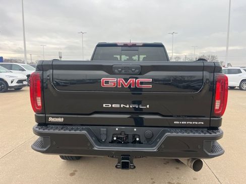 Used 2023 GMC Sierra 3500 Denali w/ Denali Black Diamond Edition image 5