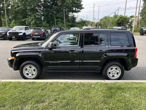 Used 2017 Jeep Patriot Sport AWD/4WD image 5