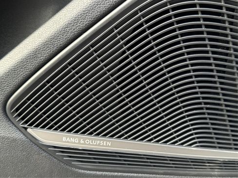 Used 2017 Audi A4 2.0T Premium Plus w/ Premium Plus Package image 30