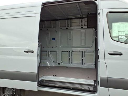 New 2026 Mercedes-Benz Sprinter 2500 image 23