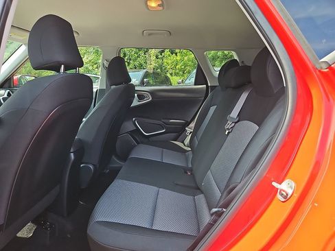 Used 2022 Kia Soul LX FWD image 12
