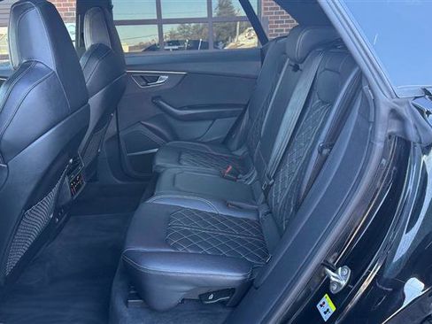 Used 2021 Audi SQ8 Premium Plus w/ SQ8 Black Optic Package image 23
