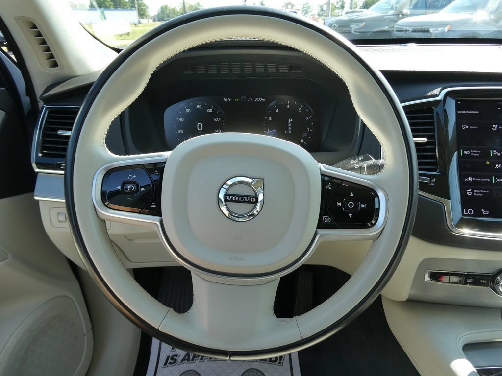 Used 2021 Volvo XC90 T5 Momentum w/ Advanced Package AWD/4WD image 37