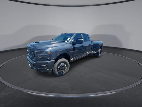 New 2026 RAM 3500 Laramie AWD/4WD image 4