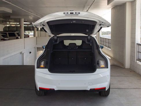 Used 2026 BMW iX xDrive45 w/ Premium Package image 23