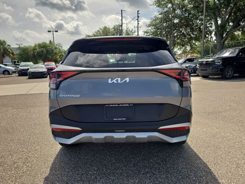 Used 2024 Kia Sportage EX FWD image 7