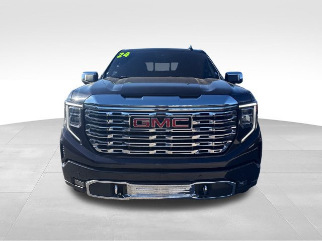 Used 2024 GMC Sierra 1500 Denali w/ Denali Reserve Package AWD/4WD image 8
