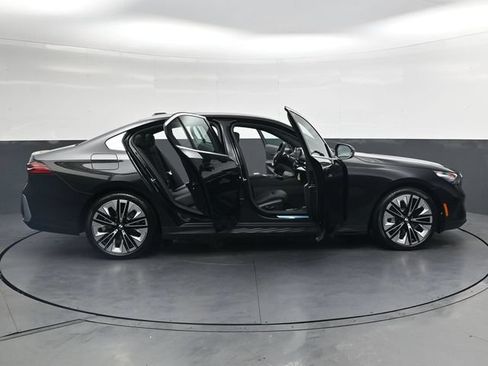 New 2027 BMW 530i xDrive w/ Premium Package AWD/4WD image 43