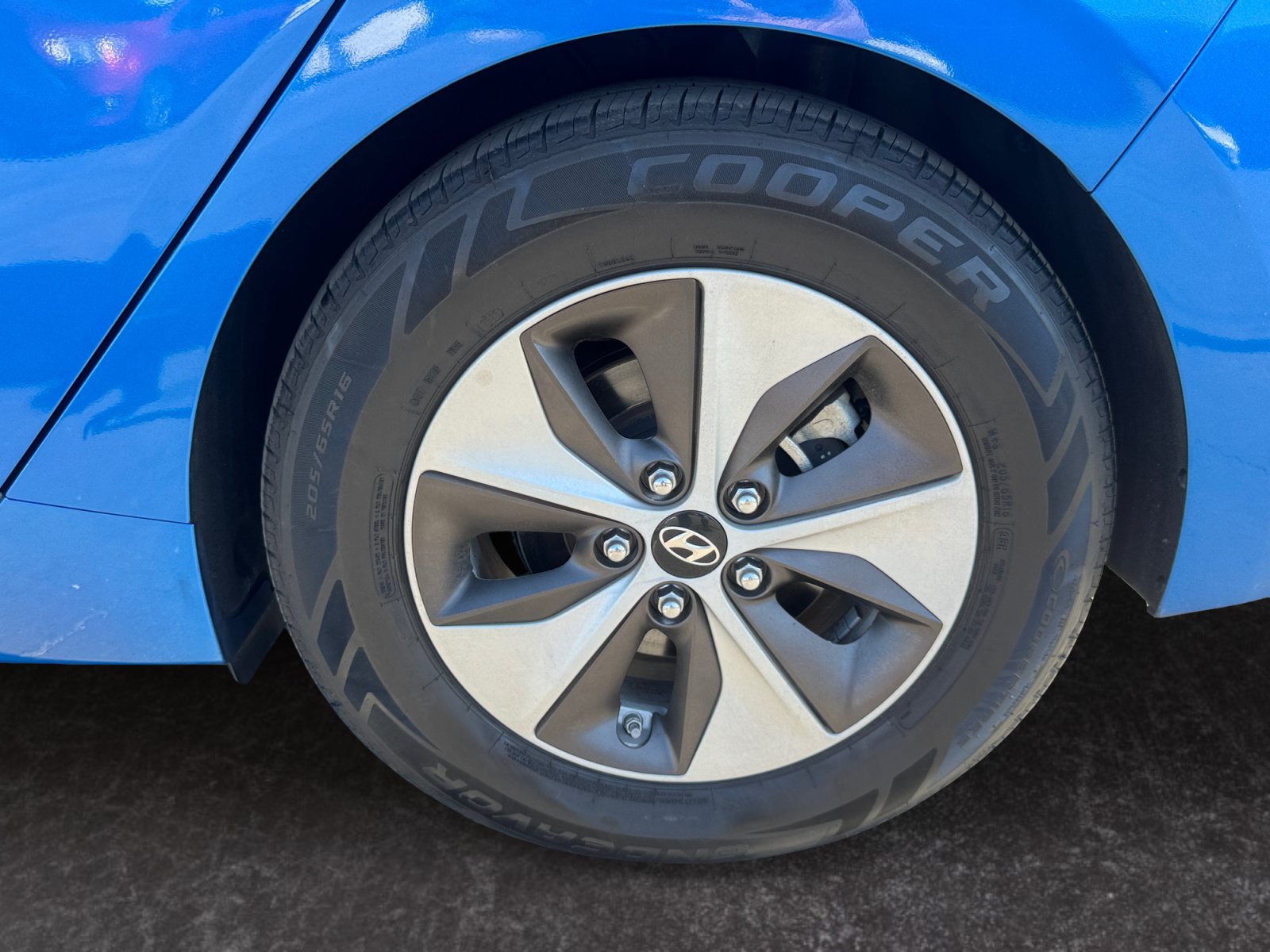 Used 2017 Hyundai Ioniq Limited w/ Limited Ultimate Package 02 FWD image 14