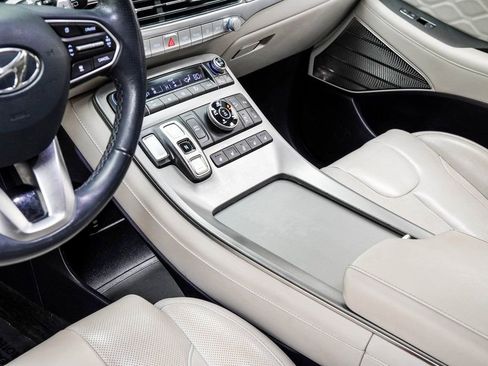 Used 2022 Hyundai Palisade Calligraphy image 16
