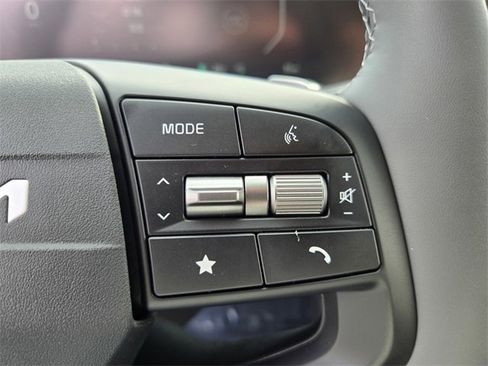 New 2025 Kia EV6 Wind image 12