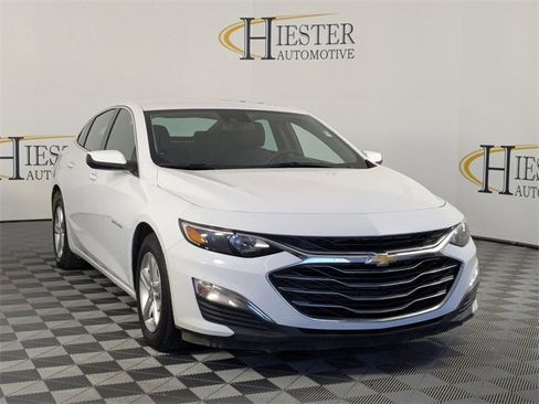 Used 2023 Chevrolet Malibu LS w/ Driver Confidence Package image 2