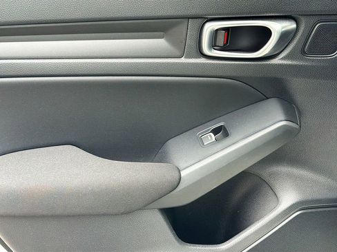 Used 2023 Honda Civic Sport image 26