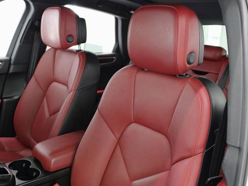 Used 2016 Porsche Macan S image 34