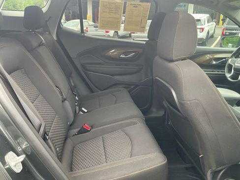 Used 2021 GMC Terrain SLE w/ Driver Convenience Package FWD image 13