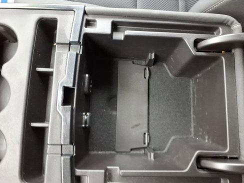 Used 2017 Chevrolet Silverado 1500 LT w/ Midnight Edition image 25