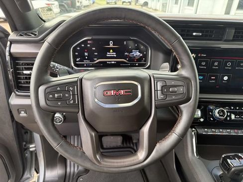 Used 2025 GMC Sierra 1500 AT4 w/ AT4 Premium Package AWD/4WD image 28