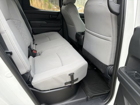 Used 2024 Toyota Tacoma SR5 image 15