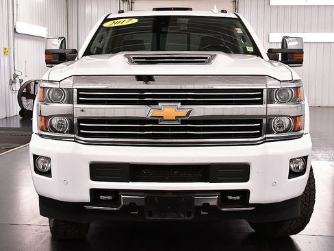 Used 2017 Chevrolet Silverado 2500 High Country w/ Duramax Plus Package AWD/4WD image 2