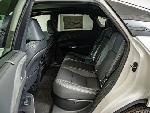 New 2026 Lexus RX 350 AWD image 32