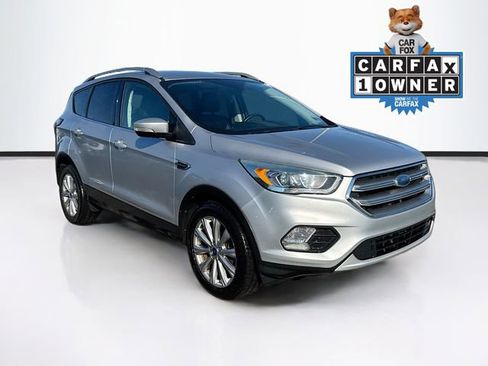 Used 2017 Ford Escape Titanium image 1