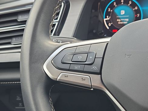 Used 2024 Volkswagen Atlas Cross Sport SE w/ Black Wheel Package image 18