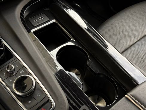 Used 2023 Cadillac Escalade ESV Sport image 81