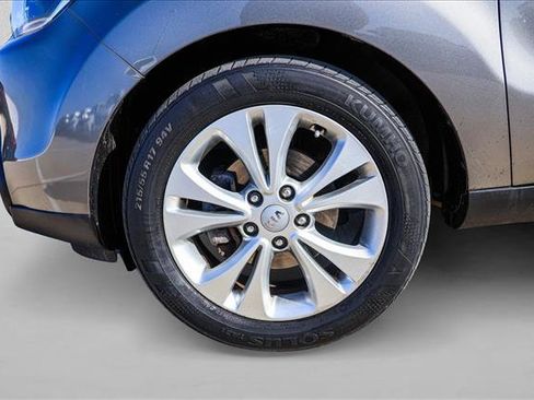 Used 2015 Kia Soul + image 8