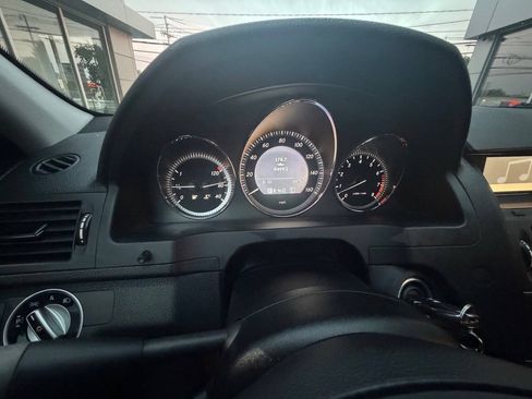 Used 2011 Mercedes-Benz C 300 4MATIC Sedan image 13