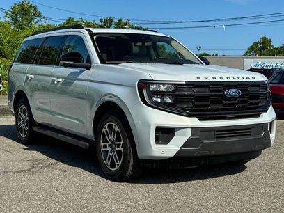 Used 2025 Ford Expedition Active
