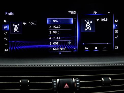Used 2018 Lexus LS 500 w/ Interior Upgrade Package RWD image 29
