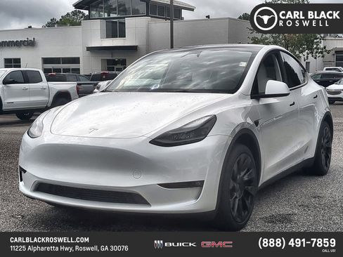 Used 2023 Tesla Model Y 2WD image 1