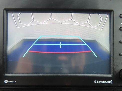 Used 2021 Toyota RAV4 LE AWD/4WD image 19