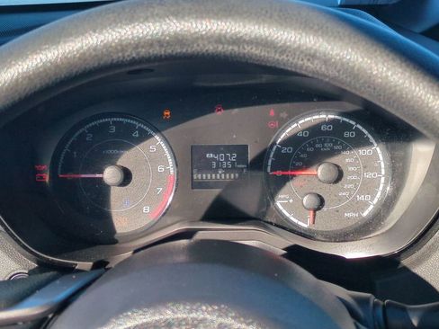 Used 2021 Subaru Crosstrek 2.0i image 16