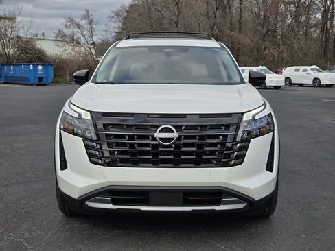 New 2026 Nissan Pathfinder SL w/ SL Premium Package AWD/4WD image 12