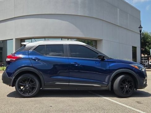 Used 2020 Nissan Kicks SR FWD image 27