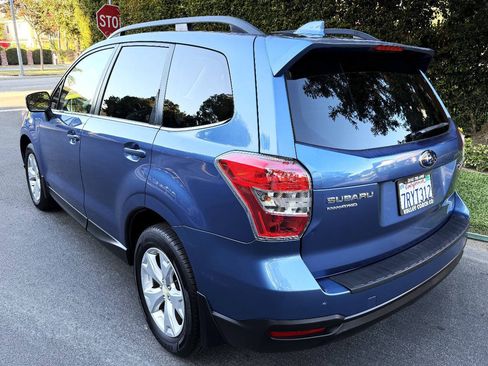 Used 2016 Subaru Forester 2.5i Limited AWD/4WD image 5