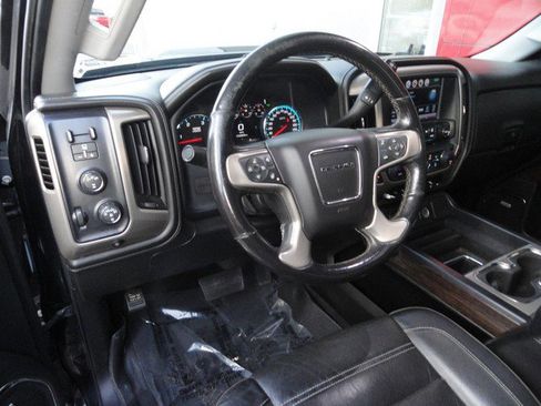 Used 2019 GMC Sierra 3500 Denali w/ Duramax Plus Package image 10