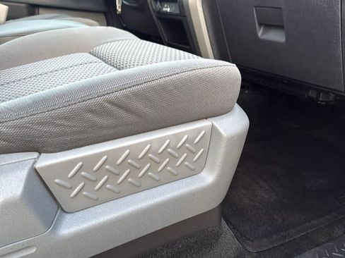 Used 2013 Ford F150 XLT image 20