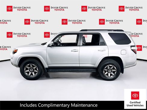 Certified 2022 Toyota 4Runner TRD Off-Road Premium AWD/4WD image 8