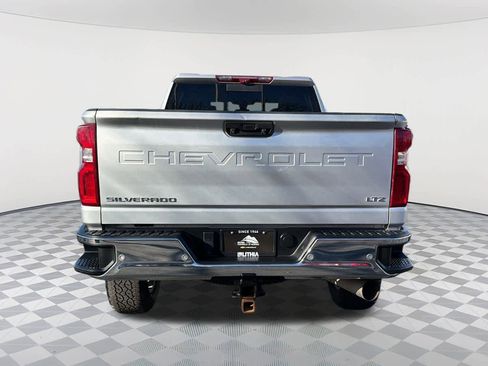 Used 2020 Chevrolet Silverado 2500 LTZ w/ LTZ Premium Package image 6