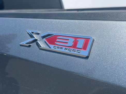 Used 2021 GMC Sierra 1500 4x4 Double Cab w/ Sierra Value Package image 8